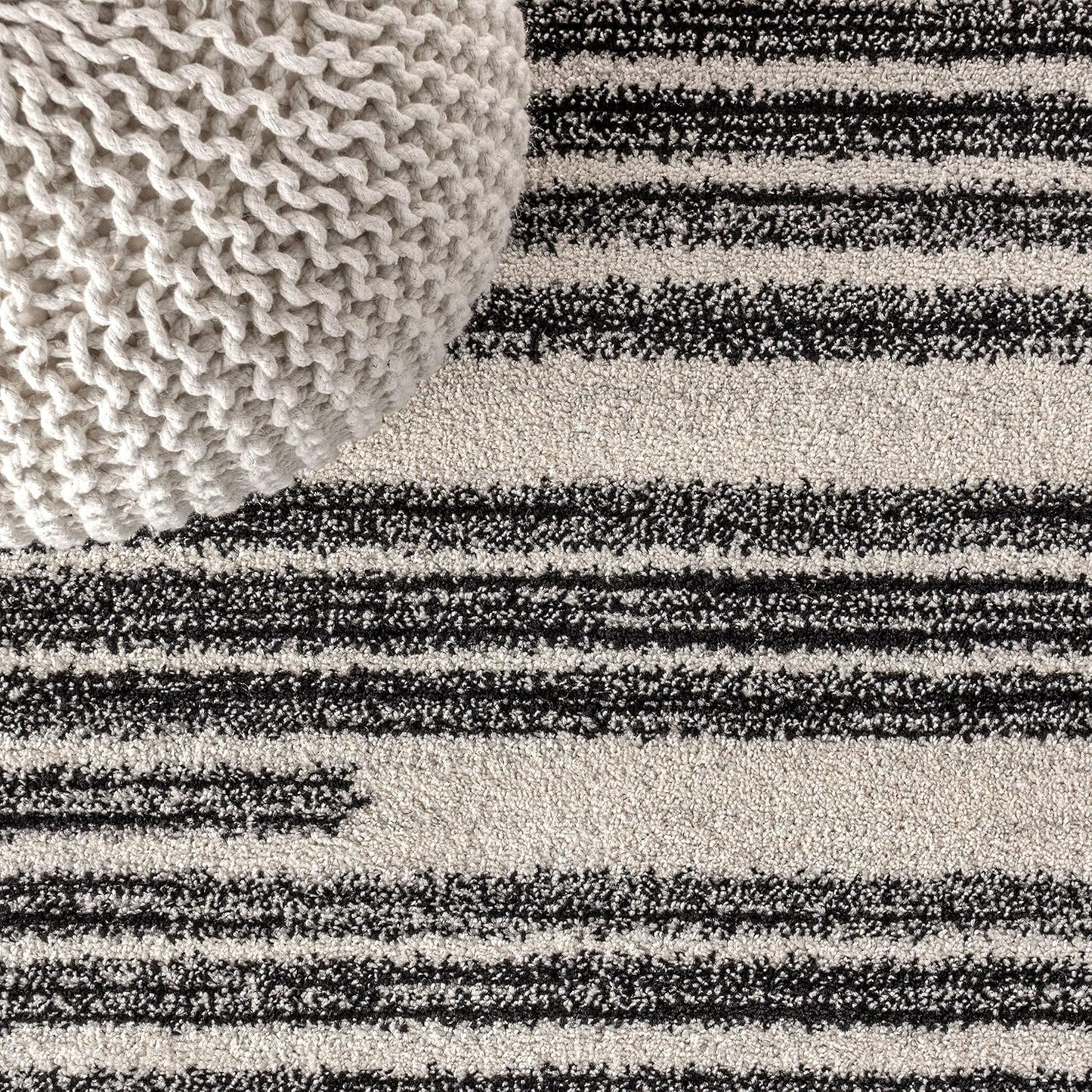 JONATHAN Y Khalil Modern Berber Stripe Cream/Black 4x4 Square Indoor Area Rug, Contemporary, Bohemian, Easy-Cleaning for Living Room, Bedroom, Kitchen, Pet Friendly, Non-Shedding (MOH207A-4SQ)